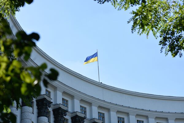 %Здание правительства Украины в Киеве
