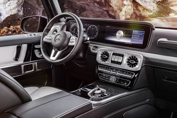 #Mercedes-Benz G-Class на автосалоне в Детройте