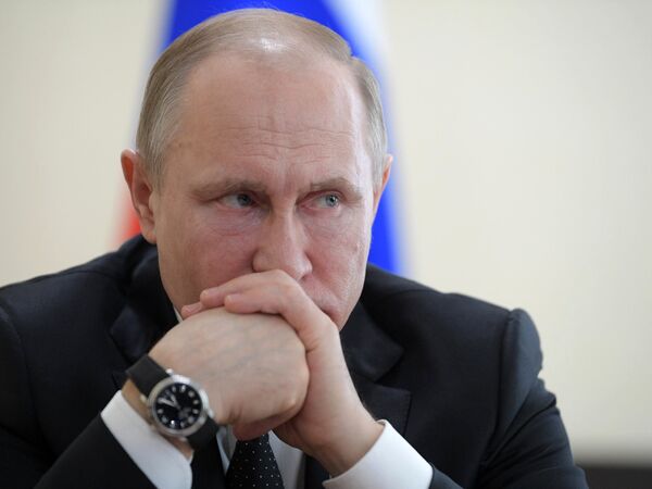 Президента РФ В. Путин почтил память погибших при пожаре в Кемерове