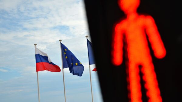 % Флаги России и ЕС