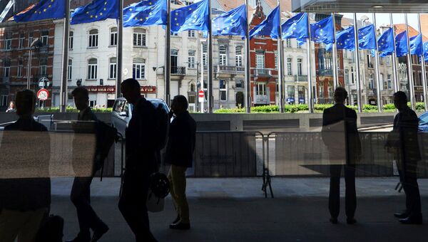 %Флаги ЕС в Европейском квартале в Брюсселе