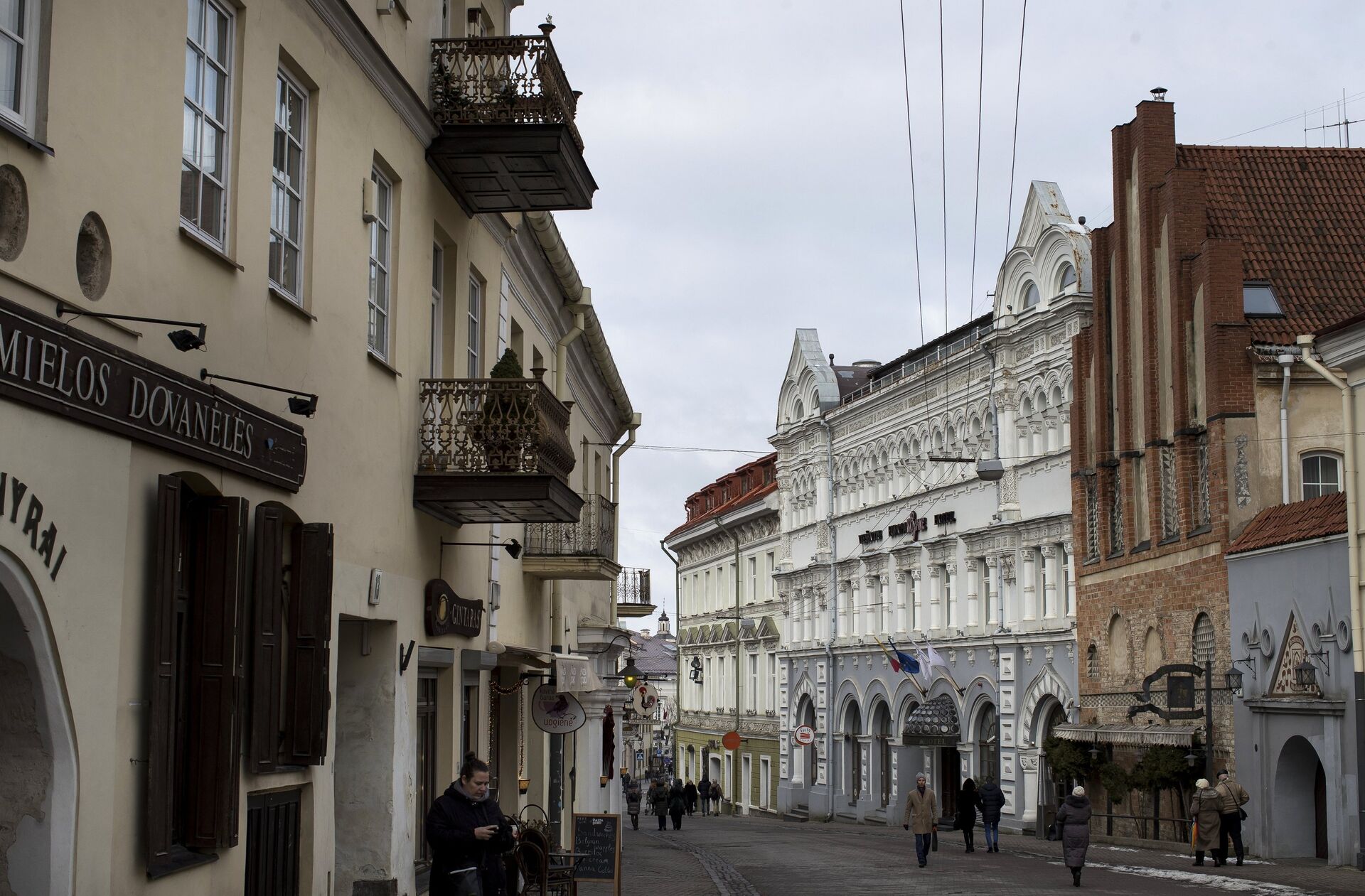 Одна из улиц старого города в Вильнюсе. - ПРАЙМ, 1920, 29.01.2022