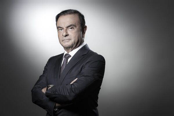%Президент, генеральный директор Альянса Renault-Nissan Карлос Гон