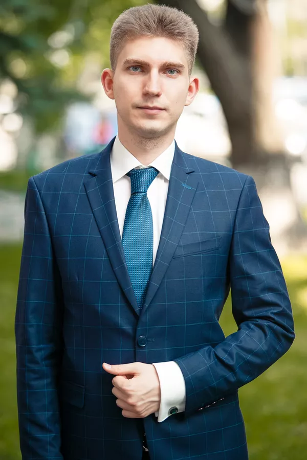 Роман Антонов