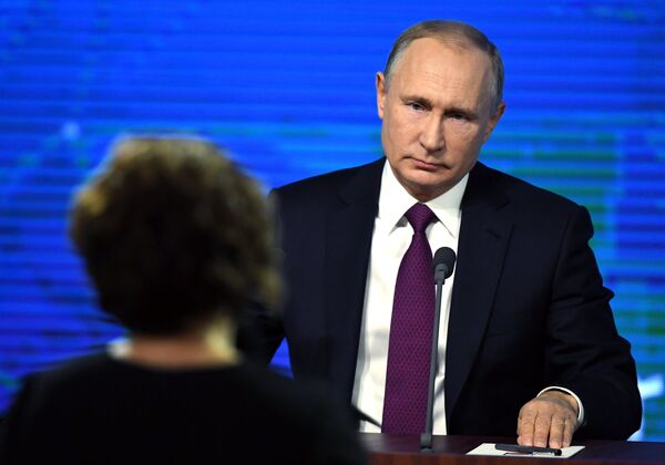 %Ежегодная большая пресс-конференция президента РФ В. Путина