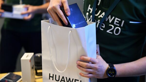 %Старт продаж в России флагманских смартфонов Huawei