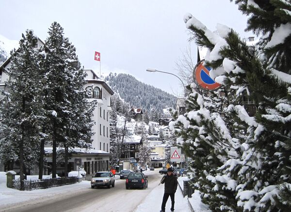 %На одной из улиц швейцарского Давоса, в котором проходит Всемирный экономический форум (ВЭФ).