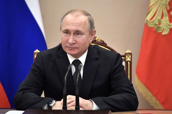 %Президент РФ В. Путин провел заседание Совбеза РФ