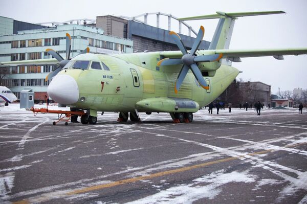 %Первый военно-транспортный самолет Ил-112В передали на летные испытания