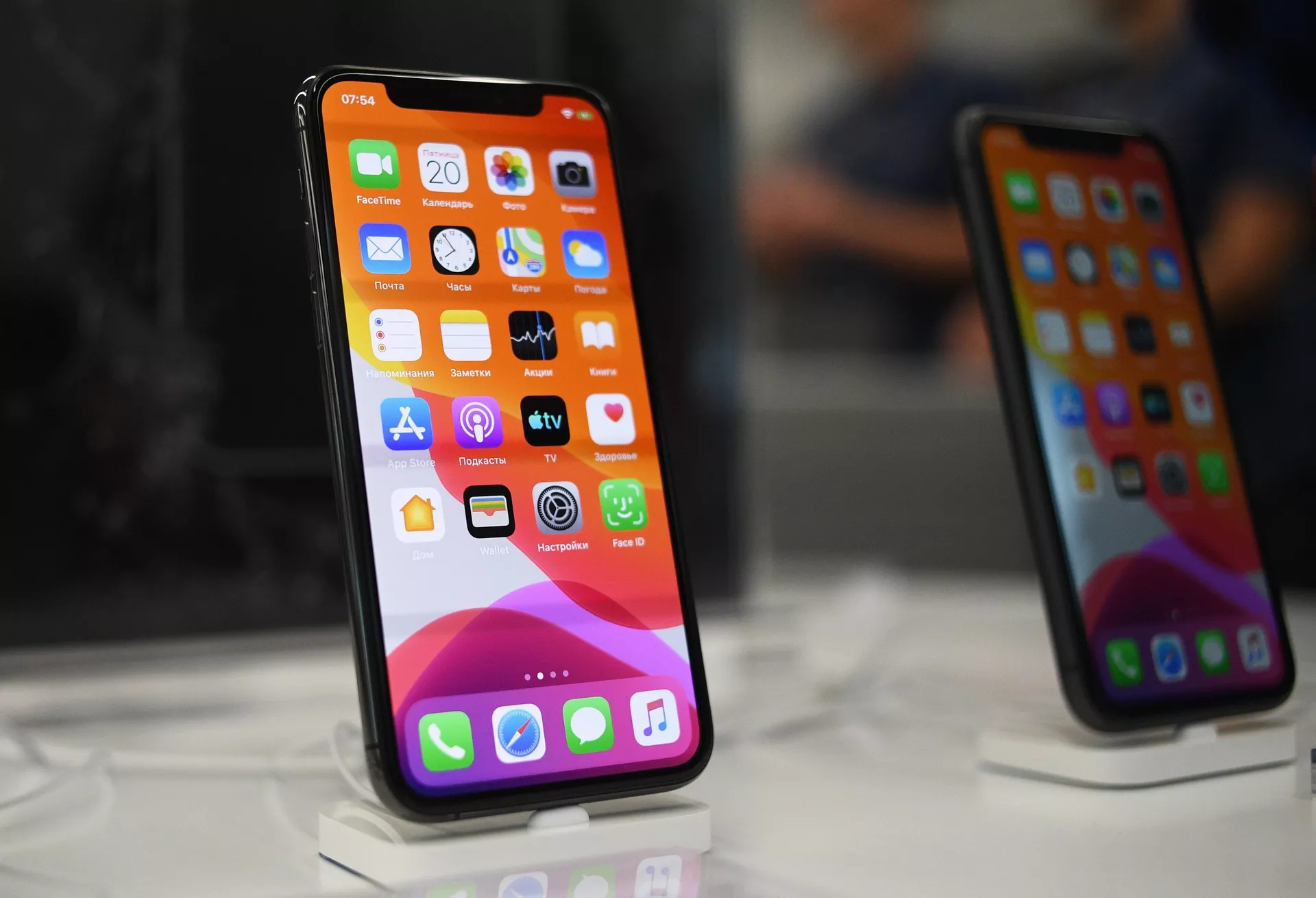 Старт продаж новых iPhone в России - ПРАЙМ, 1920, 11.05.2021