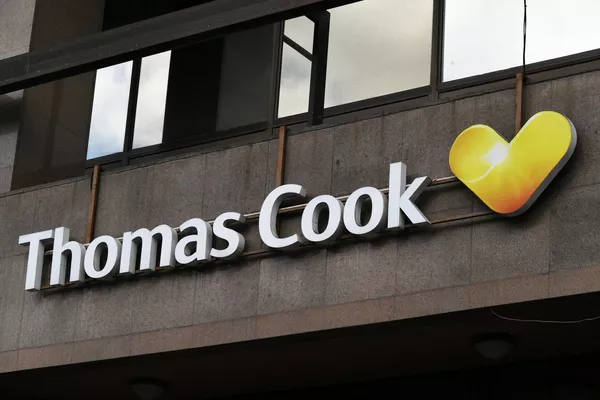Туроператор Thomas Cook объявил о ликвидации