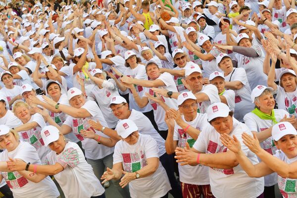 Танцевальный марафон для участников проекта Московское долголетие