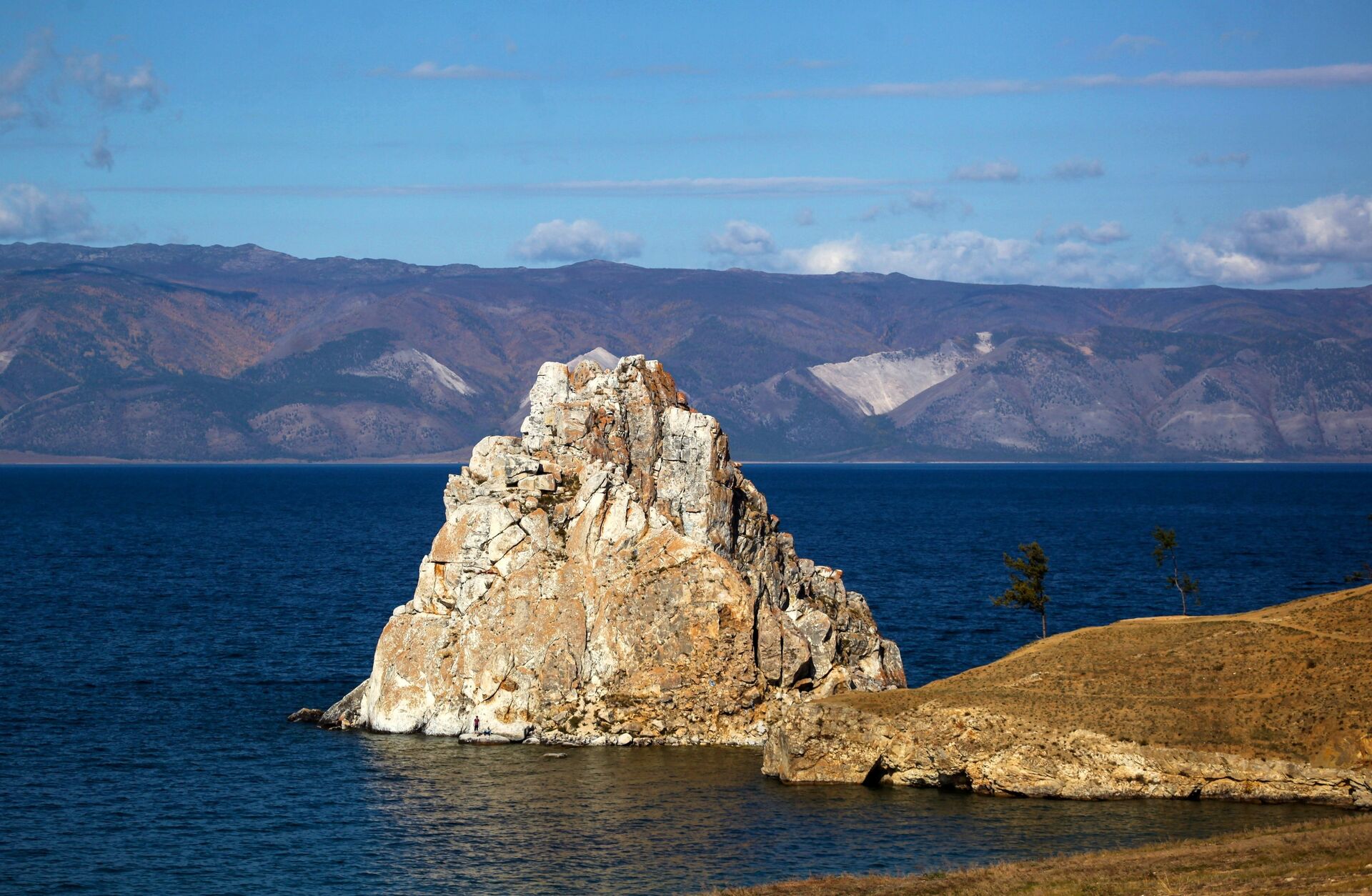 Мыс Бурхан, скала Шаманка на острове Ольхон в Иркутской области - ПРАЙМ, 1920, 05.03.2022
