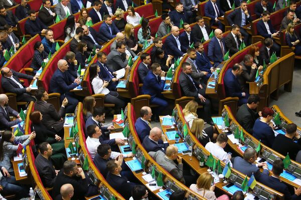 %Внеочередное заседание Верховной рады Украины в Киеве