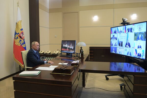 Президент РФ В. Путин провел совещание по вопросам развития автомобильной промышленности