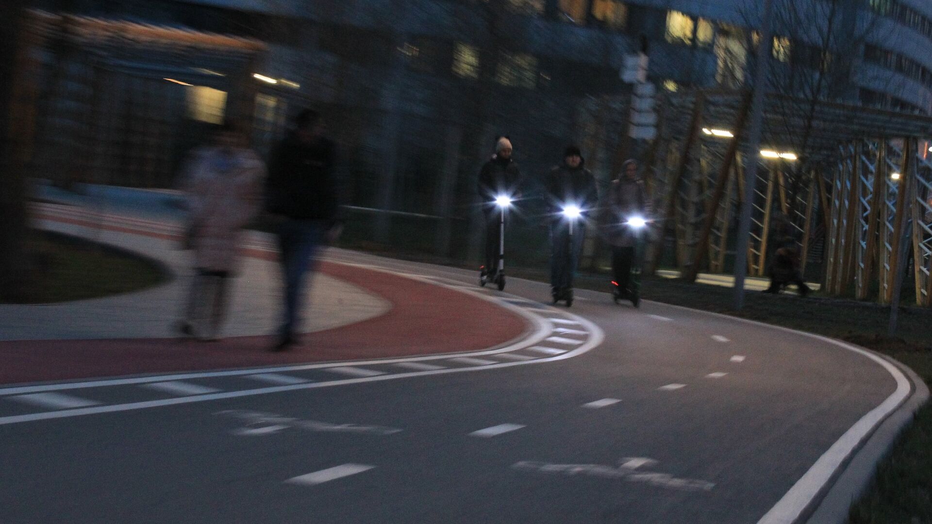 Самокаты в Москве - ПРАЙМ, 1920, 19.04.2021