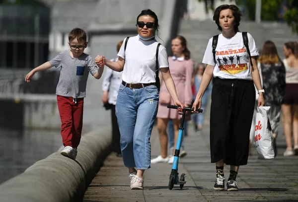 Теплая погода в Москве