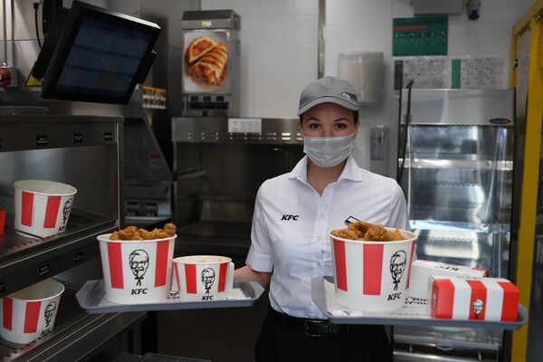 %Компания KFC готовится к открытию ресторана без кассиров в Москве