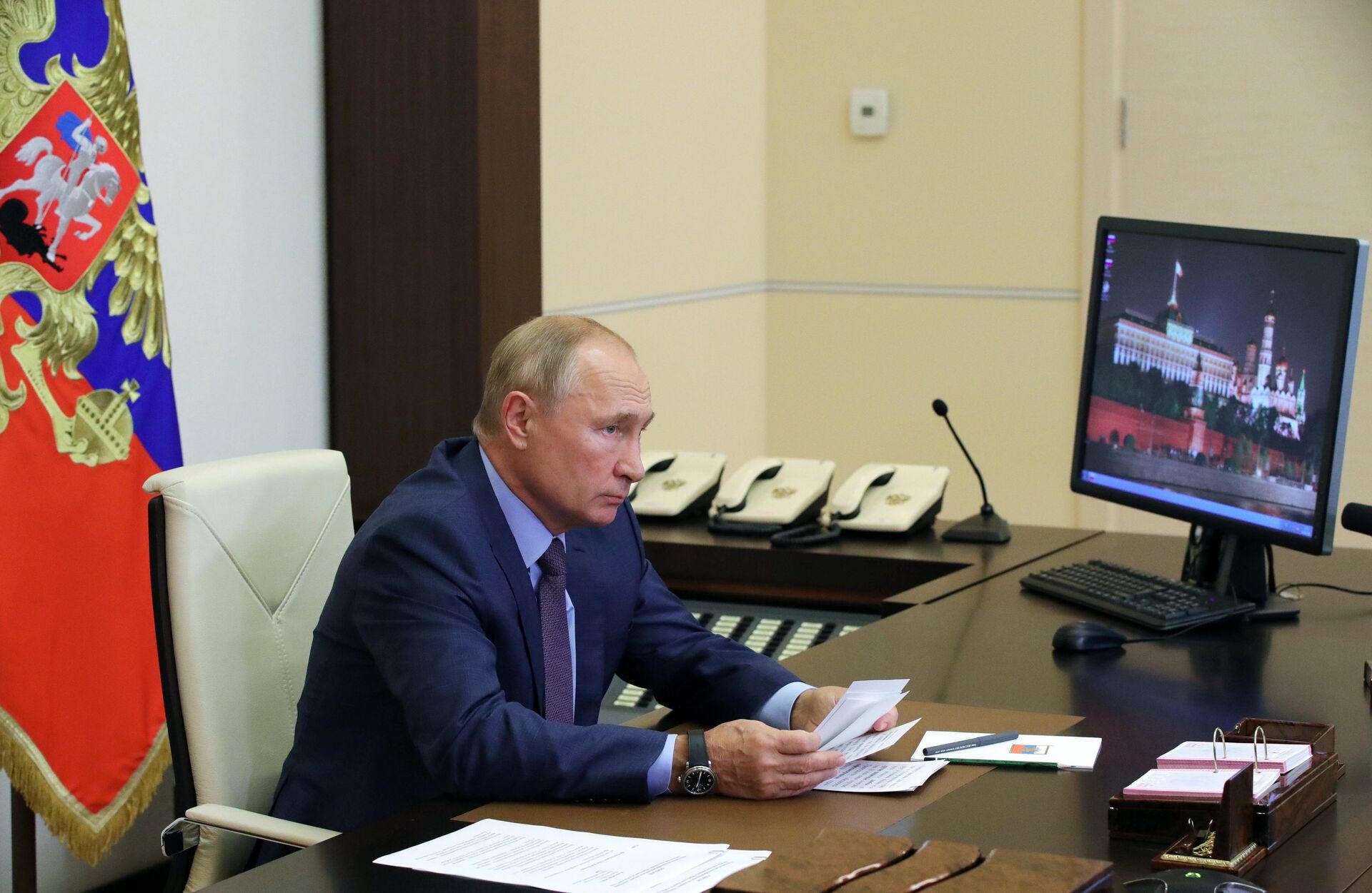 %Президент РФ В. Путин провел совещание по ликвидации последствий наводнения в Иркутской области в 2019 году - ПРАЙМ, 1920, 10.09.2020
