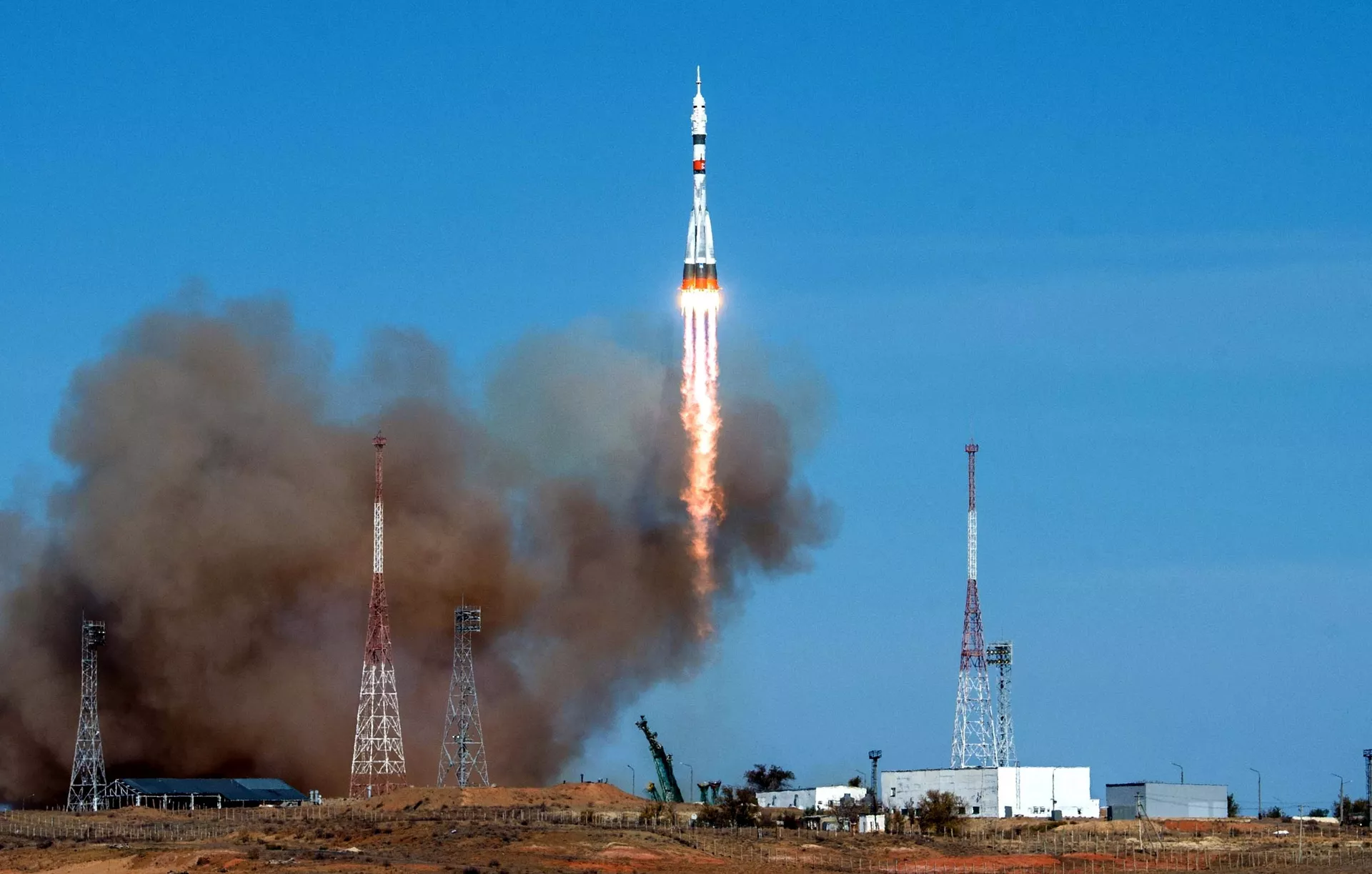  Запуск РН Союз-2-1а с кораблем Союз МС-17 с космодрома Байконур - ПРАЙМ, 1920, 12.01.2022