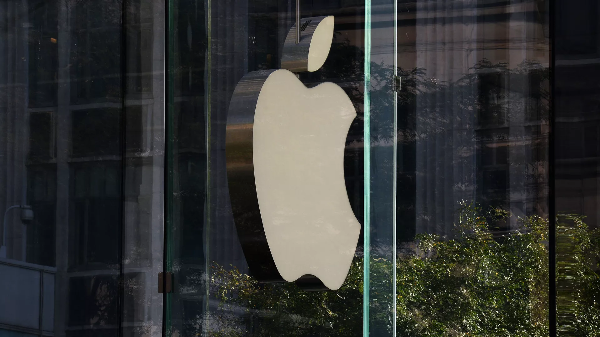  Фирменный магазин Apple на 5-й авеню в Нью-Йорке - ПРАЙМ, 1920, 21.09.2022