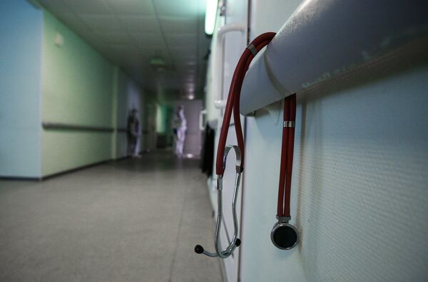 Работа врачей в красной зоне Новосибирской областной клинической больницы