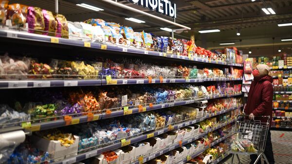 Покупатели в магазине Реми