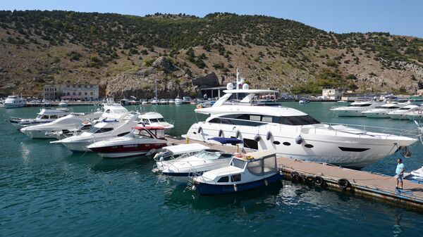 Катера, лодки и яхты