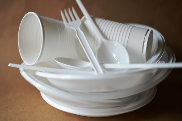  Пластиковая посуда