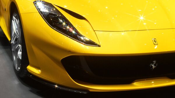 Автомобиль Ferrari 812 Superfast на Международном Женевском автосалоне