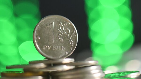 Эксперт Bloomberg назвал рубль одной из самых крепких валют