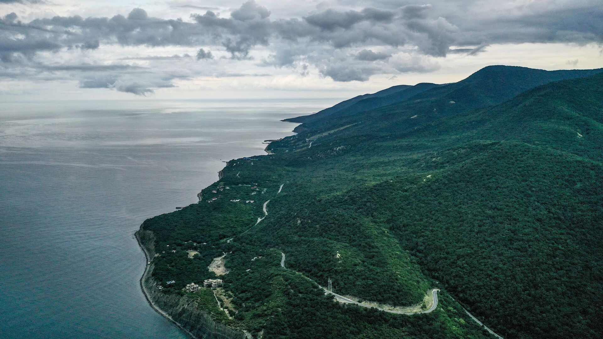 Разлив нефти рядом с Новороссийском Разлив нефти рядом с Новороссийском - ПРАЙМ, 1920, 12.08.2021