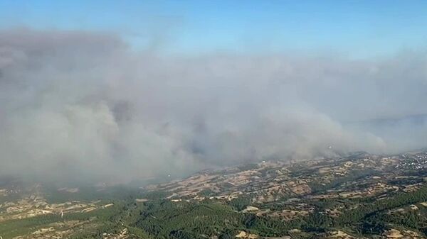 Лесные пожары в Турции. Для тушения задействованы самолеты-амфибии Бе-200