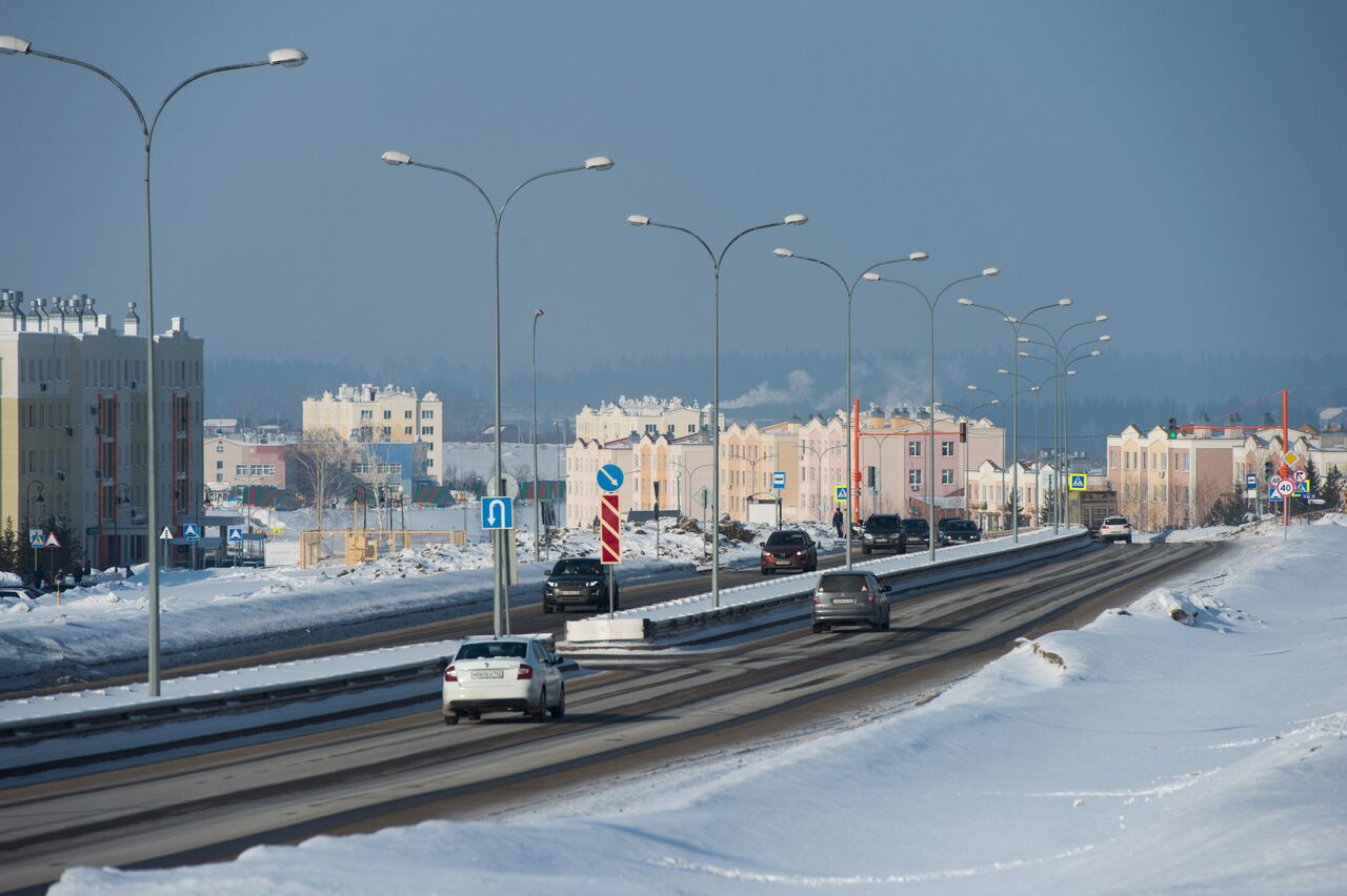 Водителей научили правильно тормозить на скользкой дороге - 12.03.2024,  ПРАЙМ