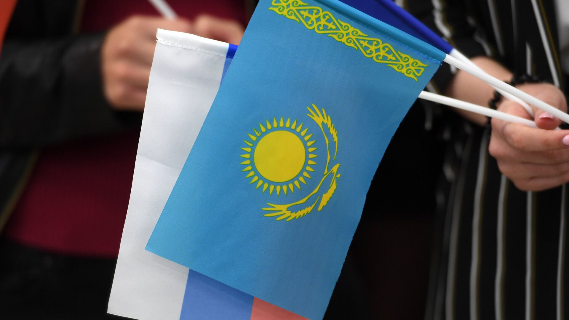 Флаги Казахстана и России - ПРАЙМ, 1920, 22.10.2022