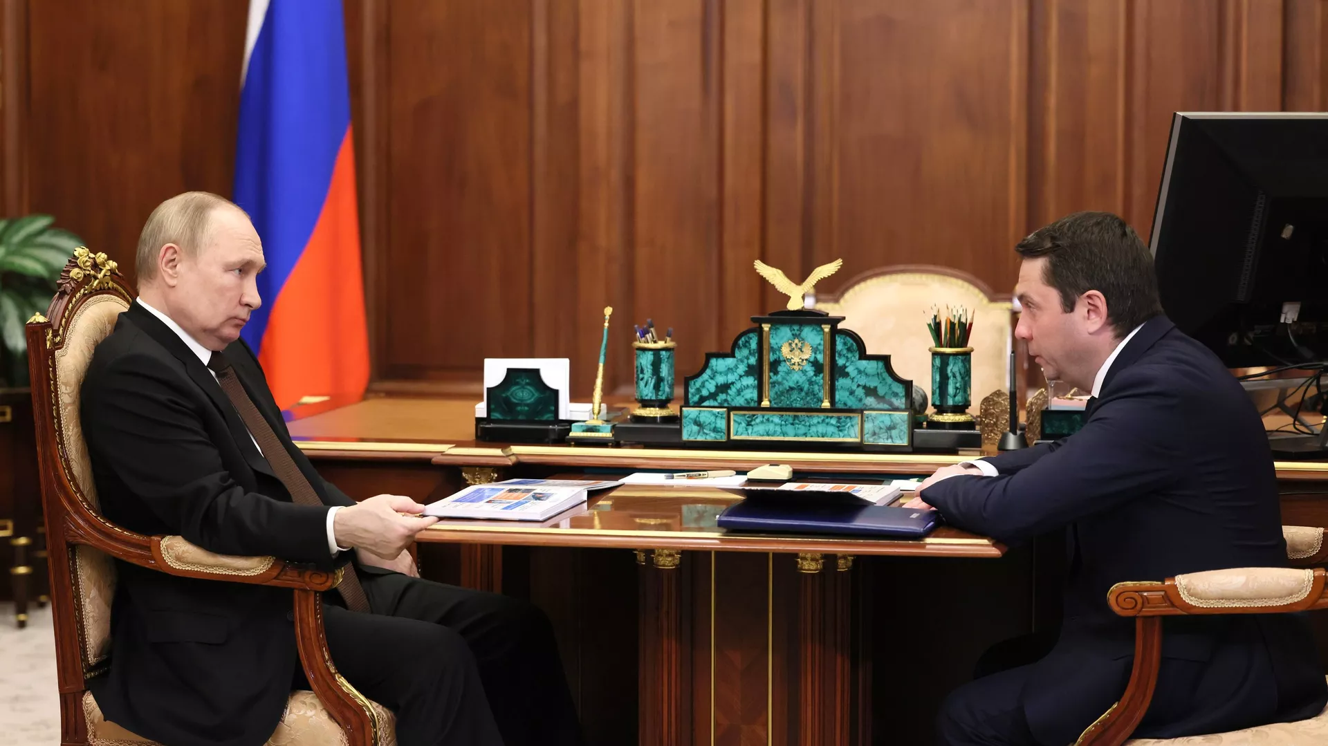 Президент РФ В. Путин встретился с губернатором Мурманской области А. Чибисом - ПРАЙМ, 1920, 21.06.2022