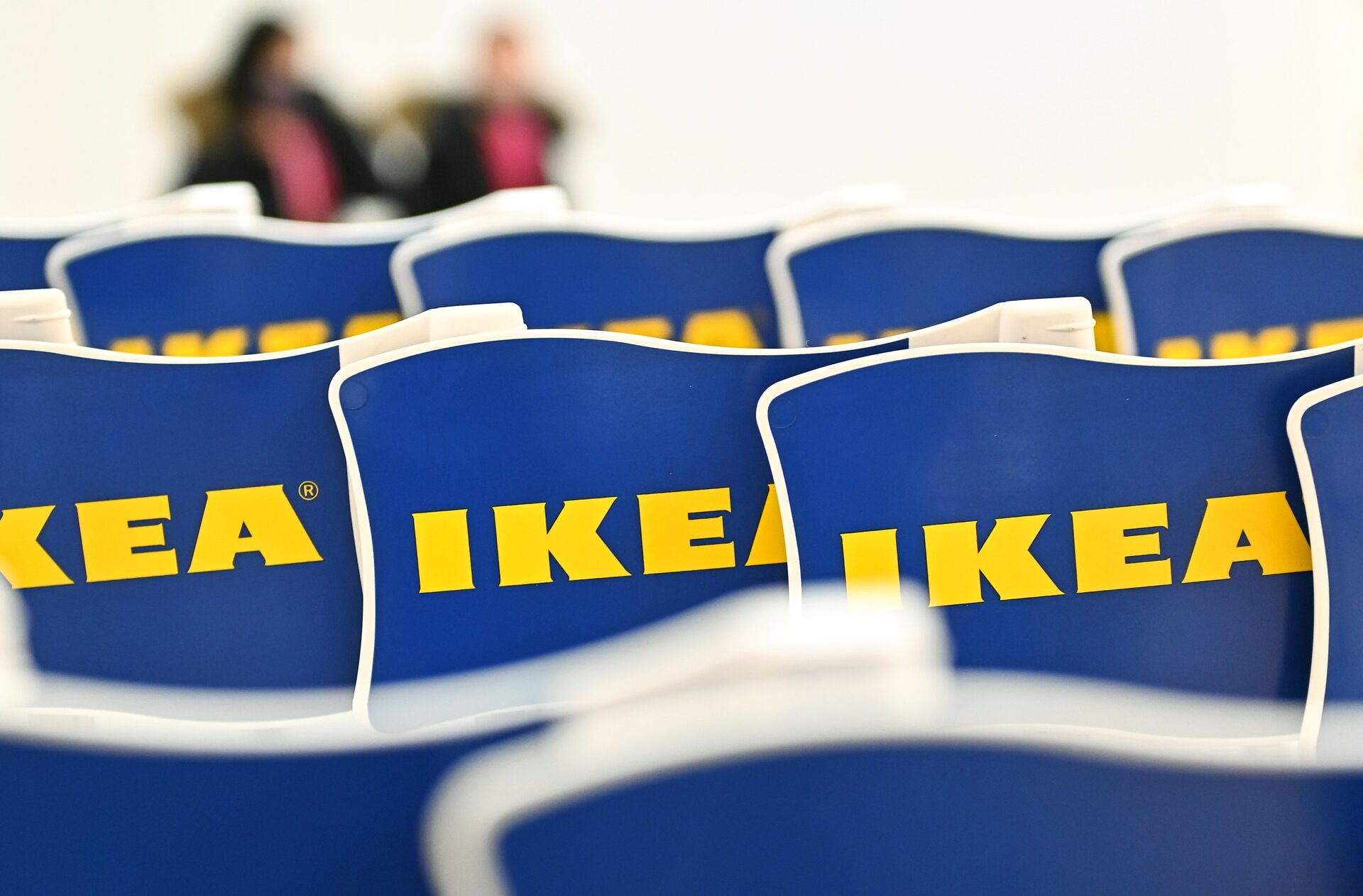 Флажки с логотипом в магазине IKEA - ПРАЙМ, 1920, 18.10.2022
