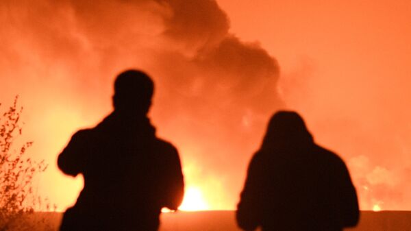 Площадь пожара в горящем здании во Фрязино достигла 3,5 тысячи 