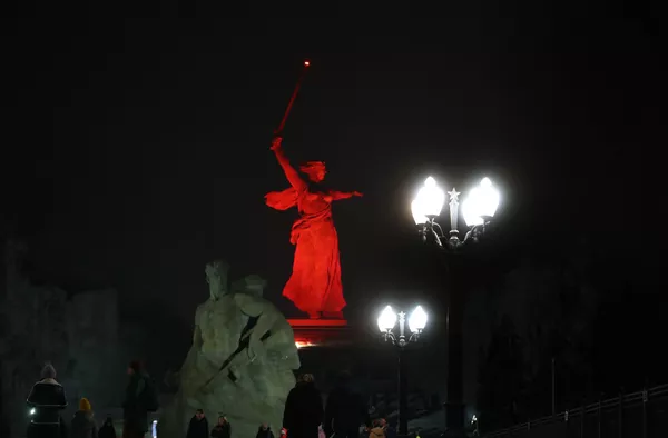Историко-патриотический проект Мост Памяти в Волгограде