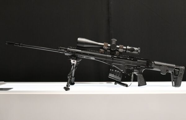 Снайперская винтовка СВЧ на стенде концерна Калашников