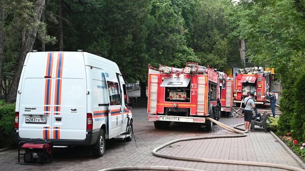 Сотрудники МЧС РФ пострадали из-за атаки беспилотника в ДНР