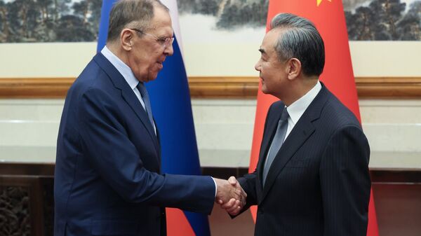 Встреча глав МИД РФ и Китая Сергея Лаврова и Ван И