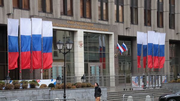 СФ одобрил лимит в 100 тысяч рублей на разовые переводы физлиц