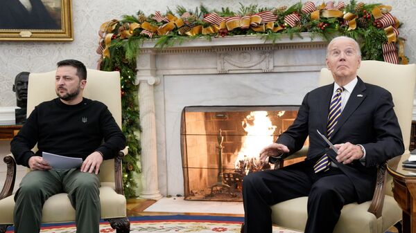 Президент Украины Владимир Зеленский (слева) и президент США Джо Байден во время встречи в Белом доме
