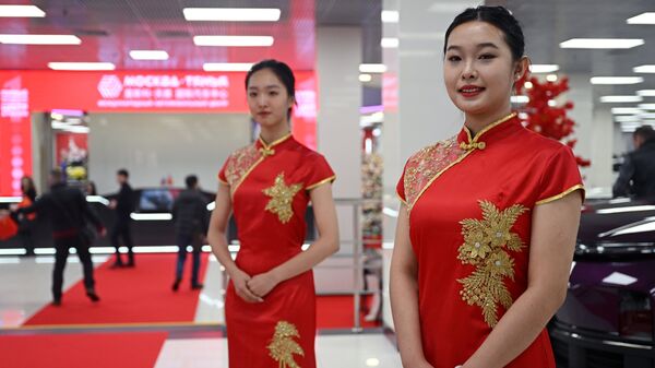 Открытие первого международного центра китайских автомобилей Москва-Тянья