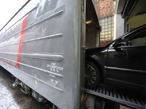 Вагон-автомобилевоз ФПК впервые преодолел путь в составе поезда Москва - Хельсинки