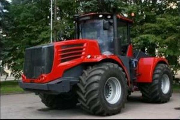 Кировский завод в сентябре начнет серийное производство тракторов нового поколения