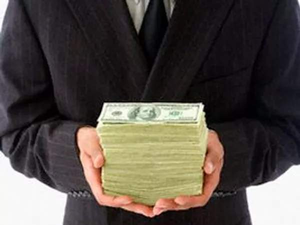 Приток иностранных инвестиций в РФ в I квартале сократился на 17,6%, до $36,5 млрд [Версия 1]