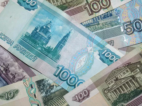 Денежная масса РФ в национальном определении в марте выросла на 0,8%