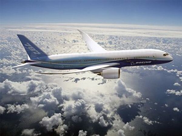 Акции Boeing теряют в цене более 3% из-за ситуации вокруг Dreamliner